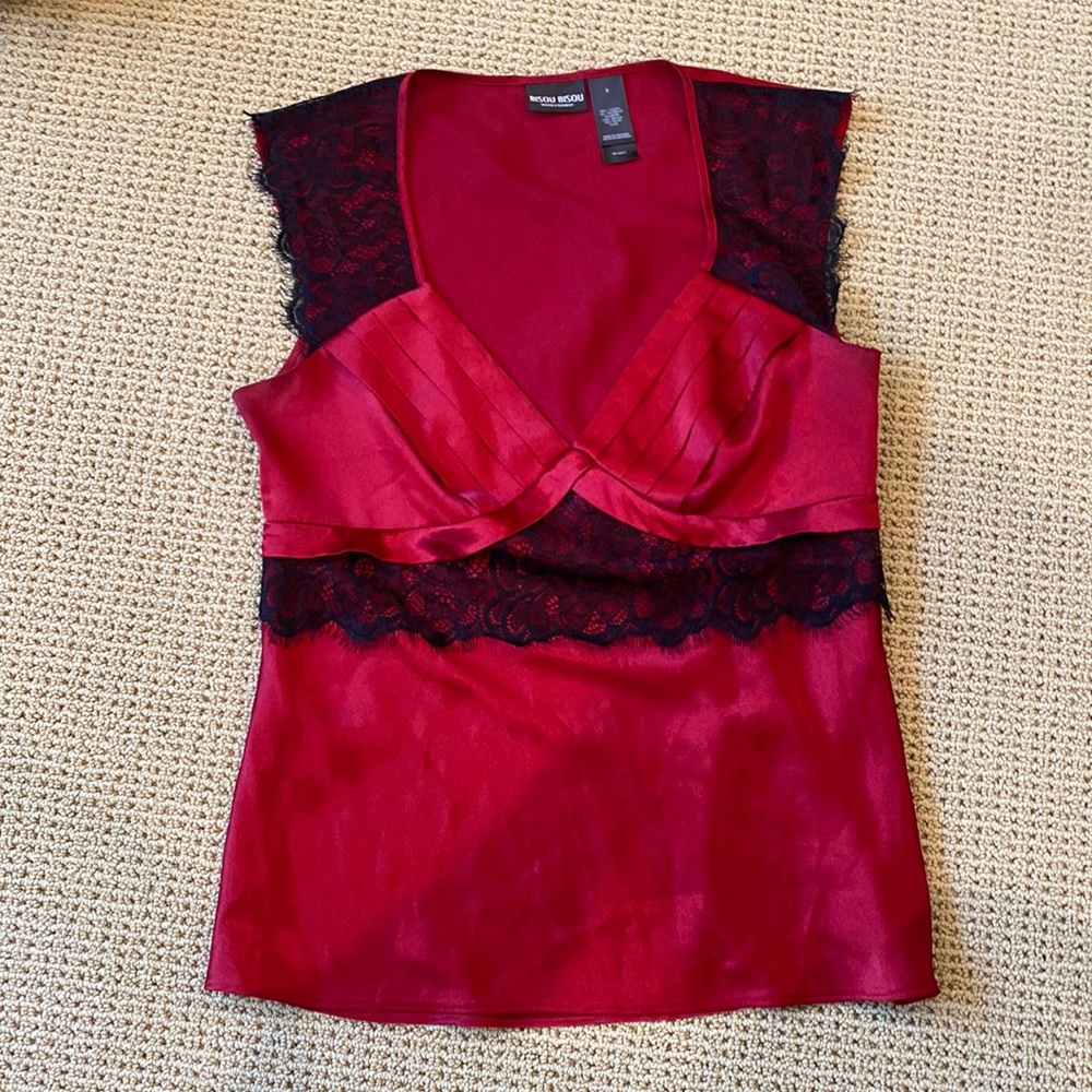 Bison Bisou Y2K red lace cami